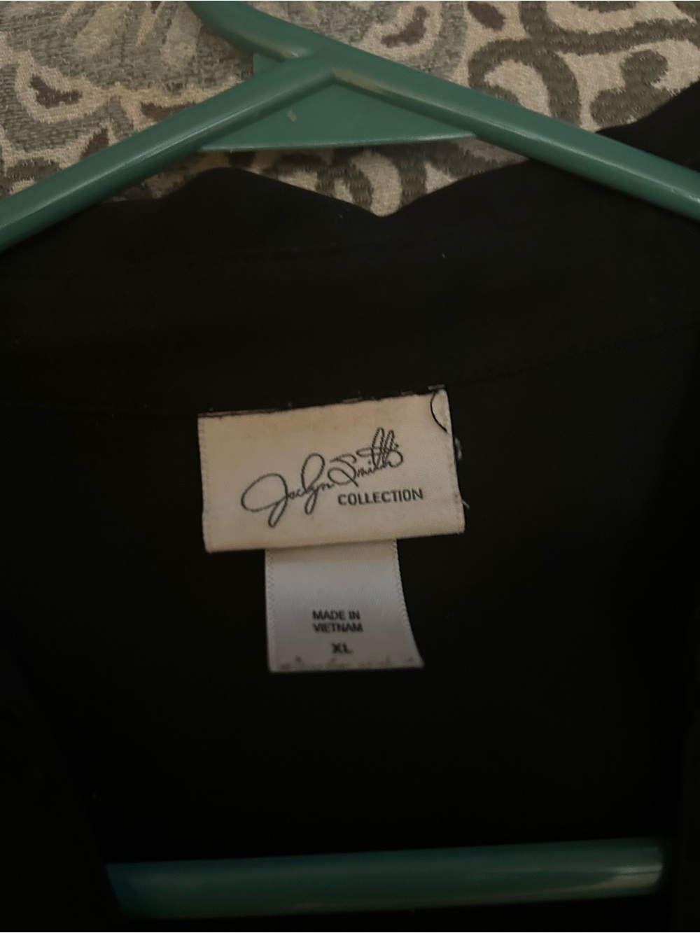 Jaclyn Smith Black Long-Sleeve Button-Down Blouse - Picture 2 of 2
